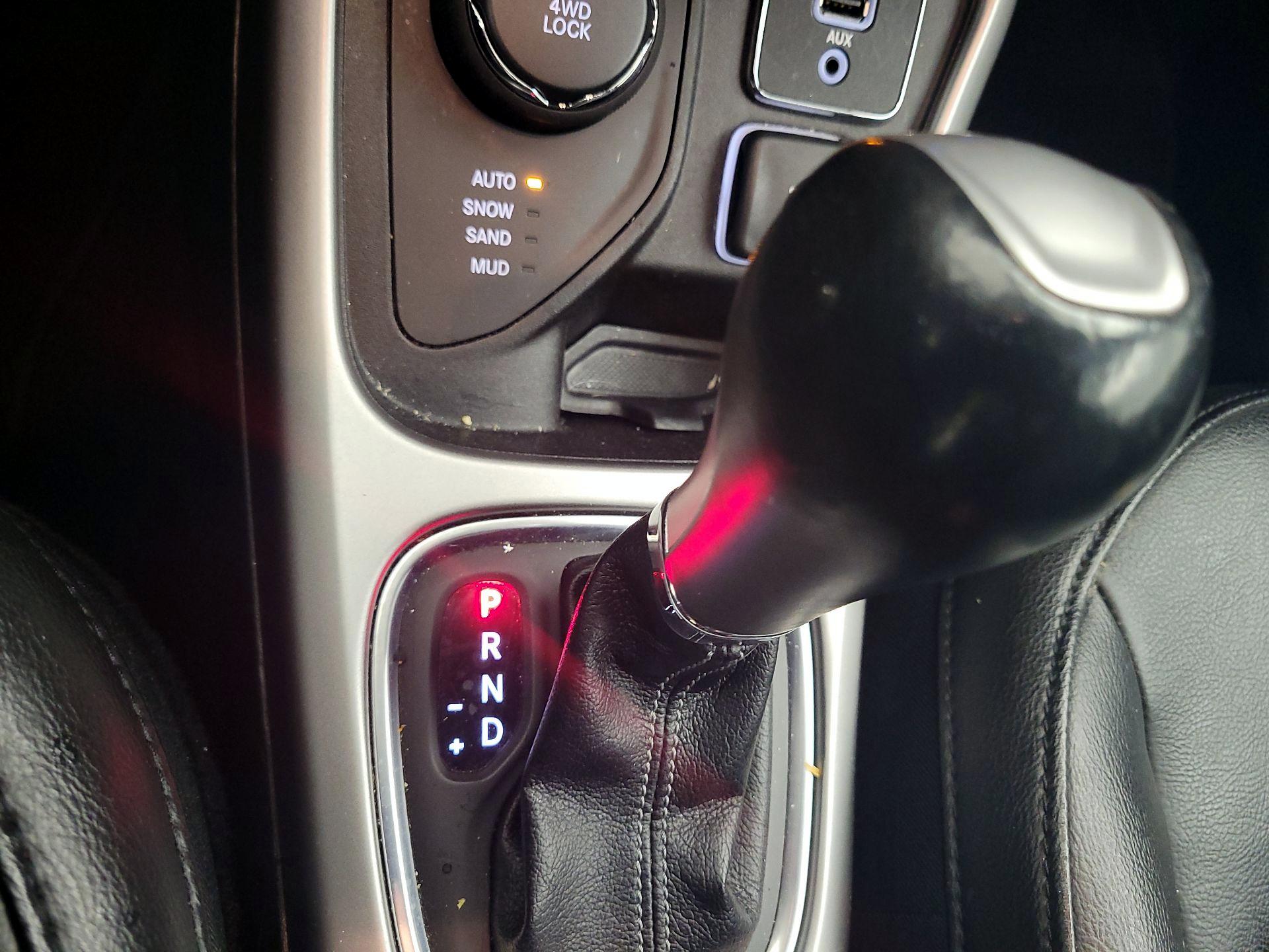 Thumbnail: 2020 Jeep Compass - 18