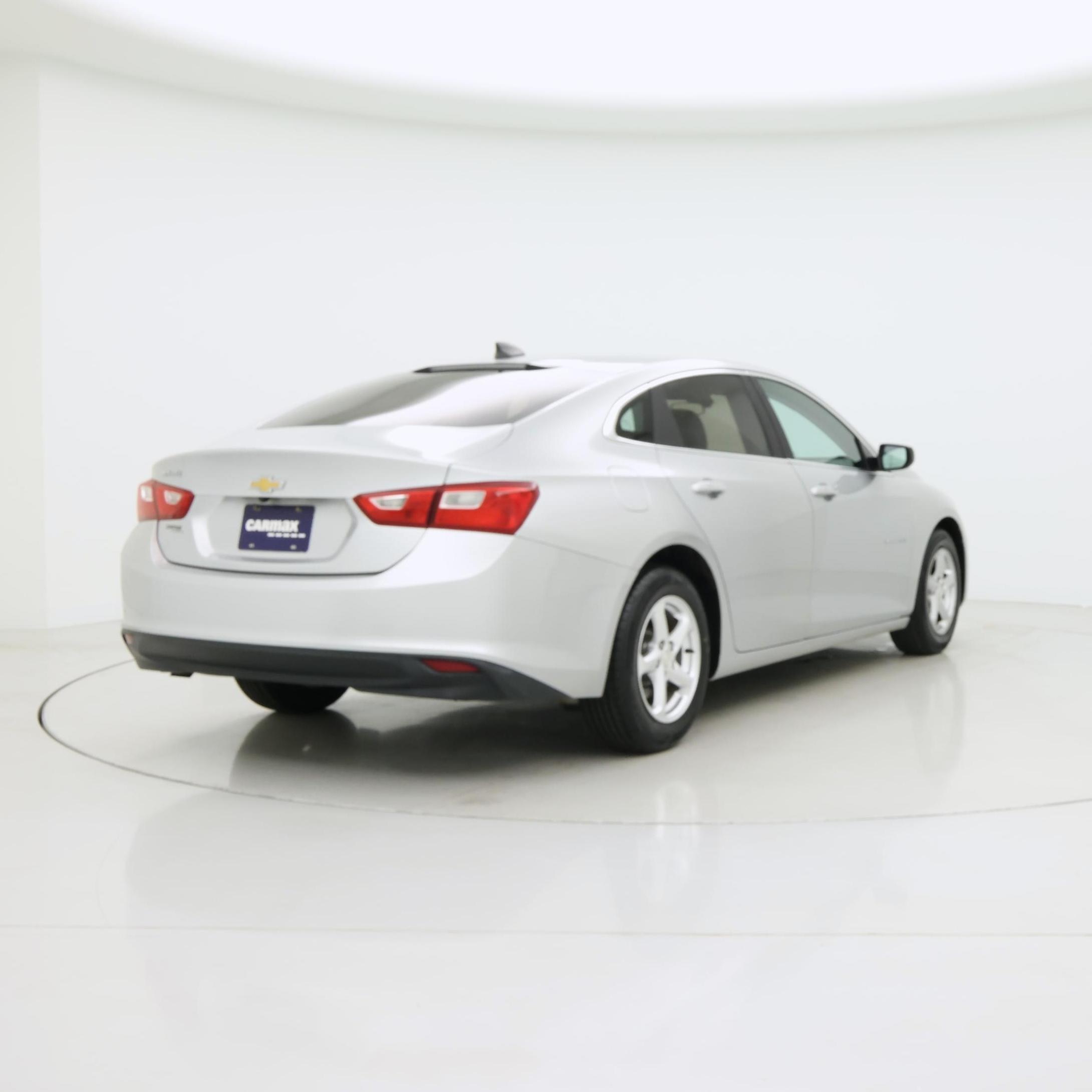 Thumbnail: 2018 Chevrolet Malibu - 8