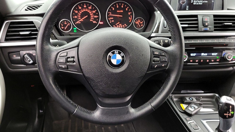 2015 BMW 3 Series 320i 9