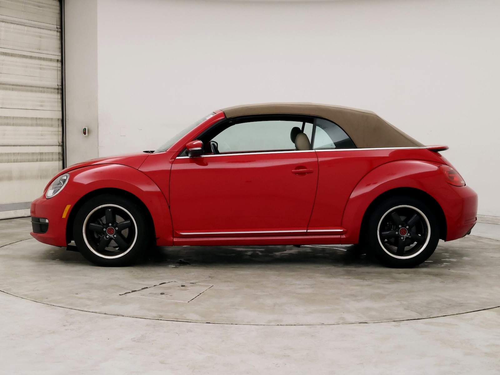 Used 2013 Volkswagen Beetle 2.5 with VIN 3VW5P7AT8DM800502 for sale in Spokane Valley, WA