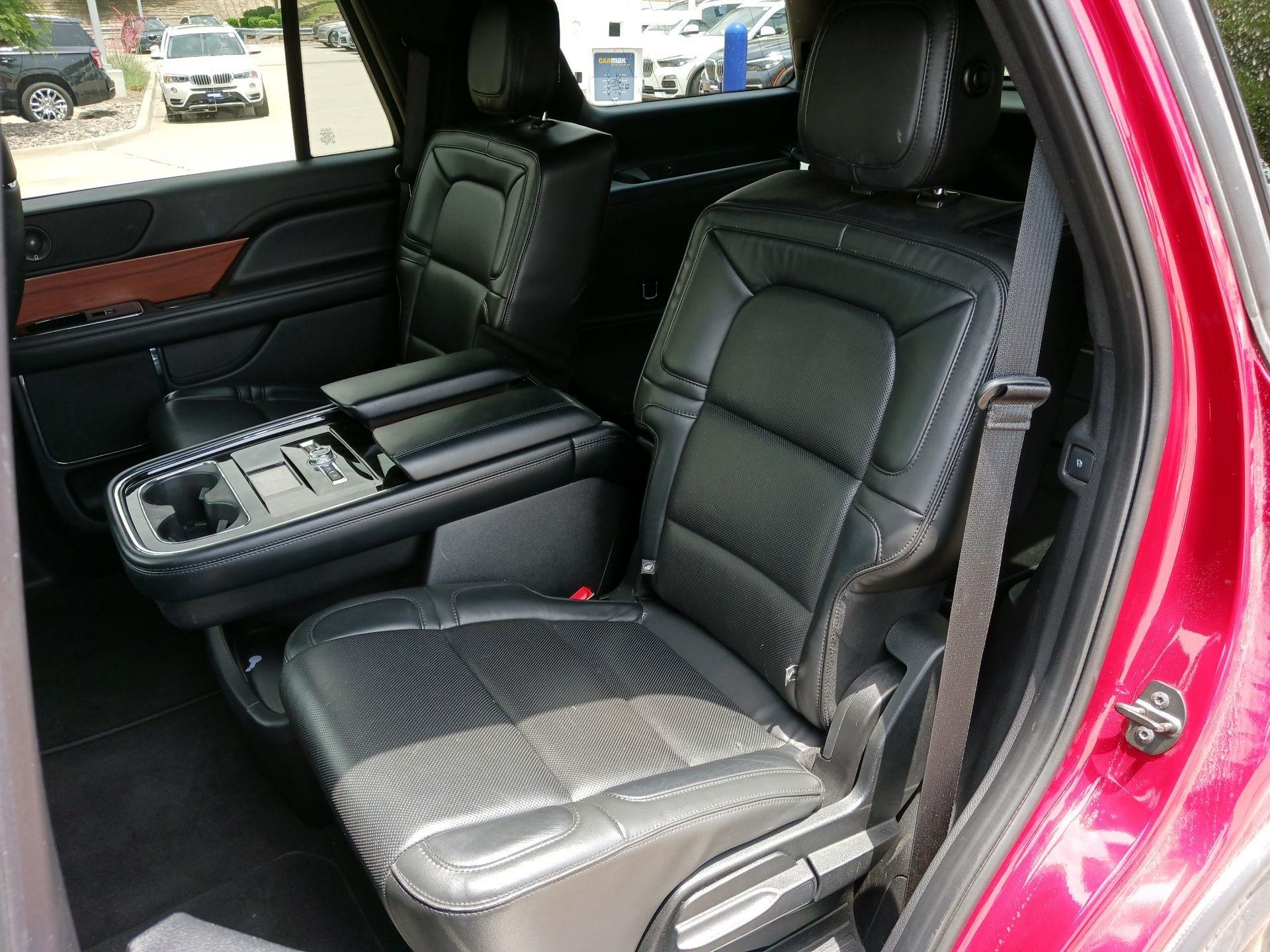 Thumbnail: 2019 Lincoln Navigator - 19