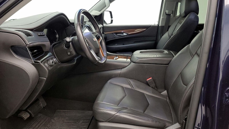 2018 Cadillac Escalade Luxury 11