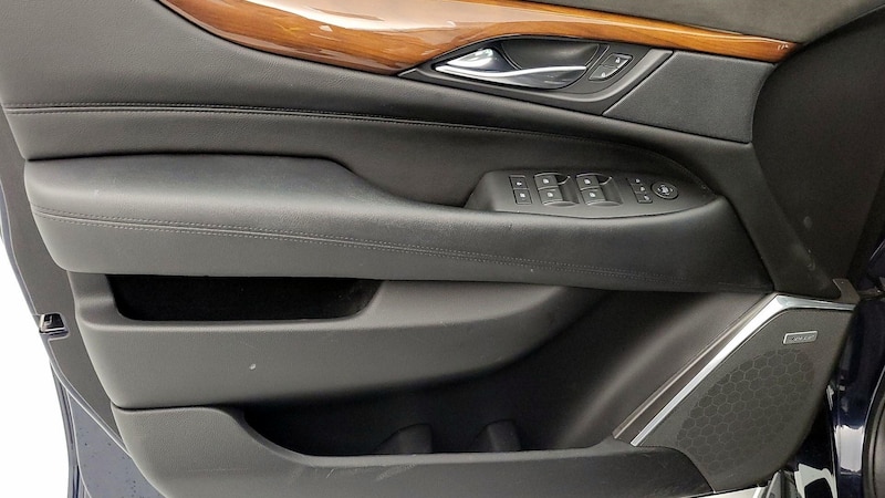 2018 Cadillac Escalade Luxury 12