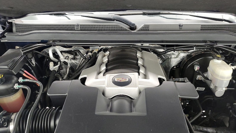 2018 Cadillac Escalade Luxury 25