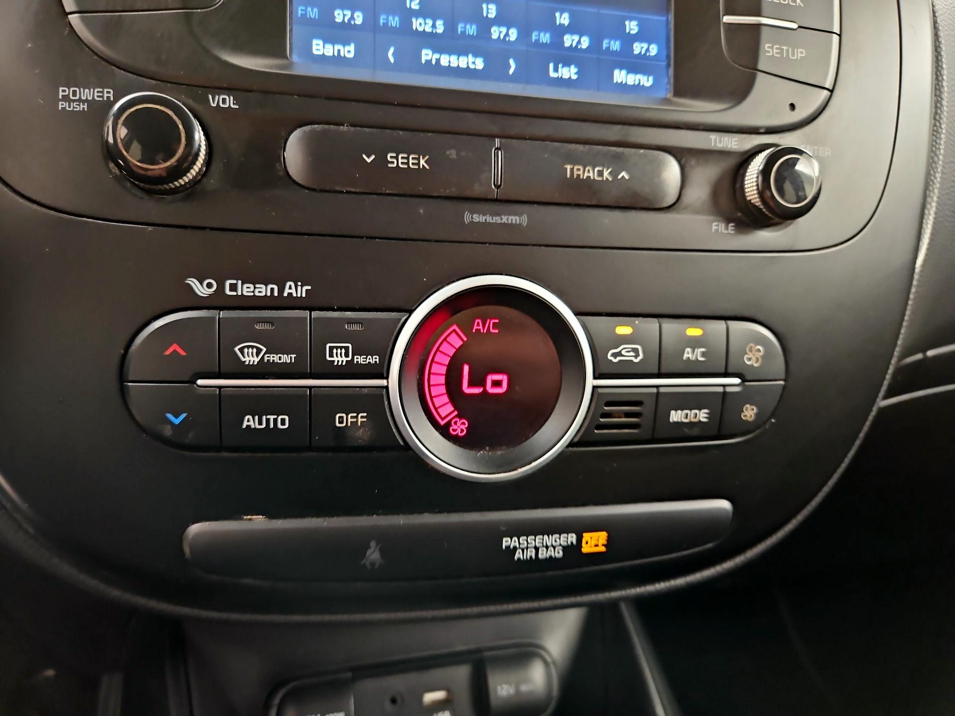 Thumbnail: 2017 Kia Soul - 16