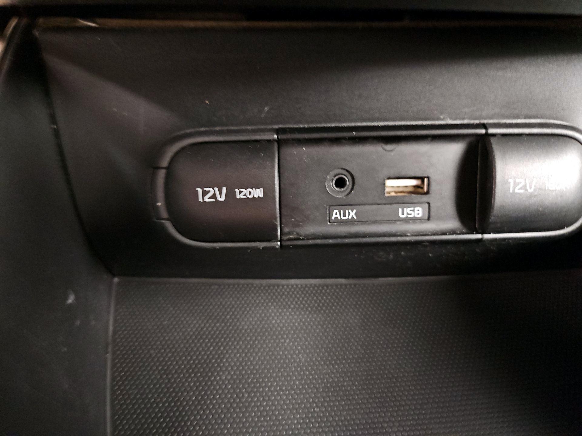 Thumbnail: 2017 Kia Soul - 18