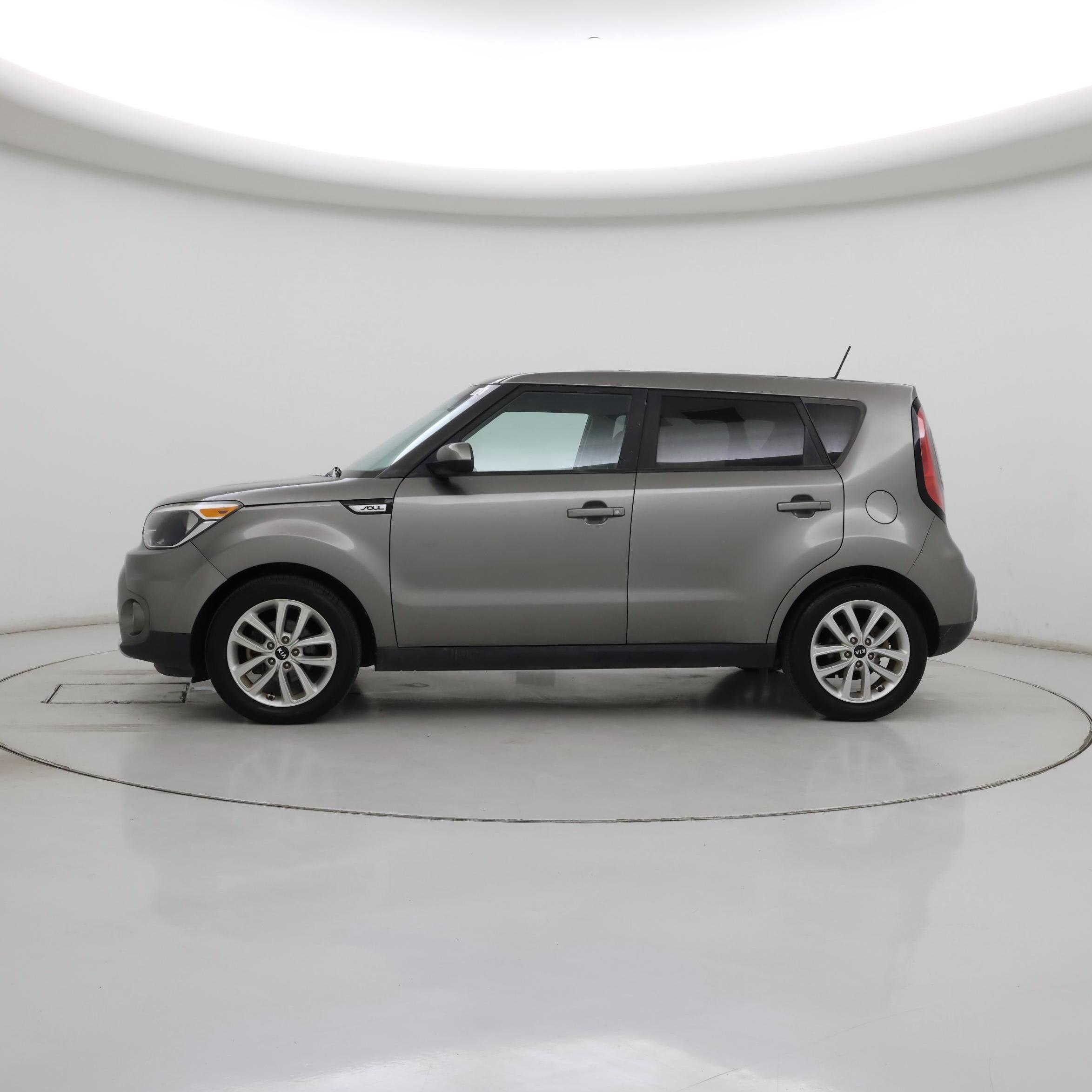 Thumbnail: 2017 Kia Soul - 3