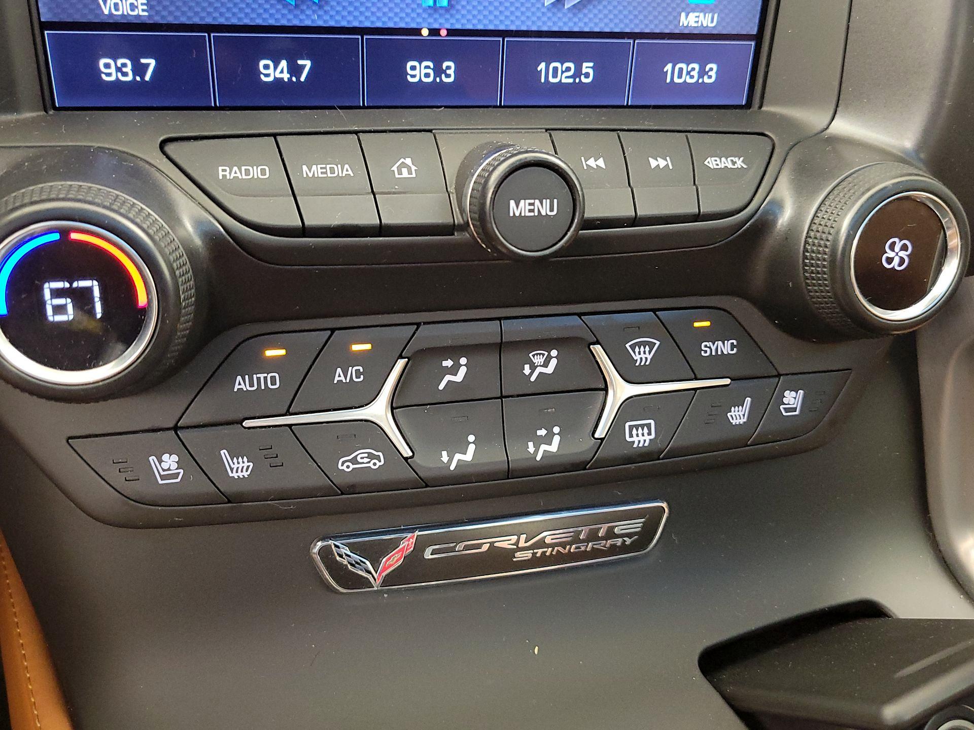Thumbnail: 2015 Chevrolet Corvette - 16