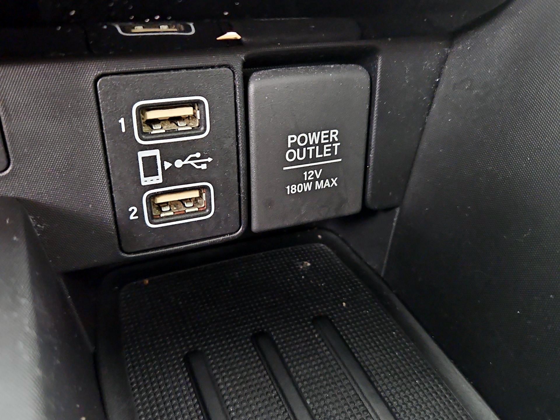 Thumbnail: 2019 Honda Insight - 19