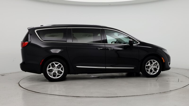 2018 Chrysler Pacifica  7