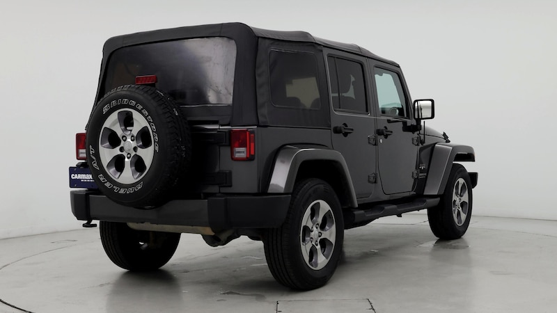 2016 Jeep Wrangler Unlimited Sahara 8