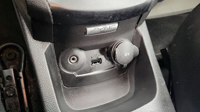 2013 Ford Fiesta SE 17