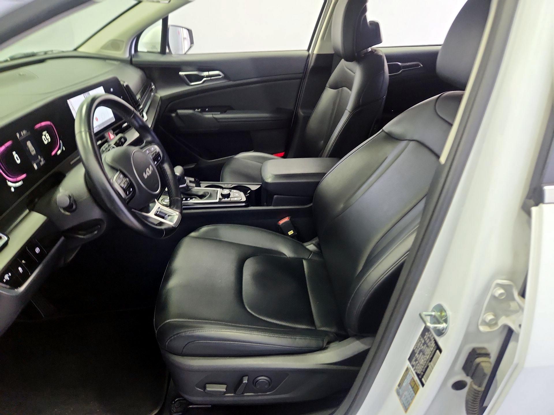 Thumbnail: 2023 Kia Sportage - 11