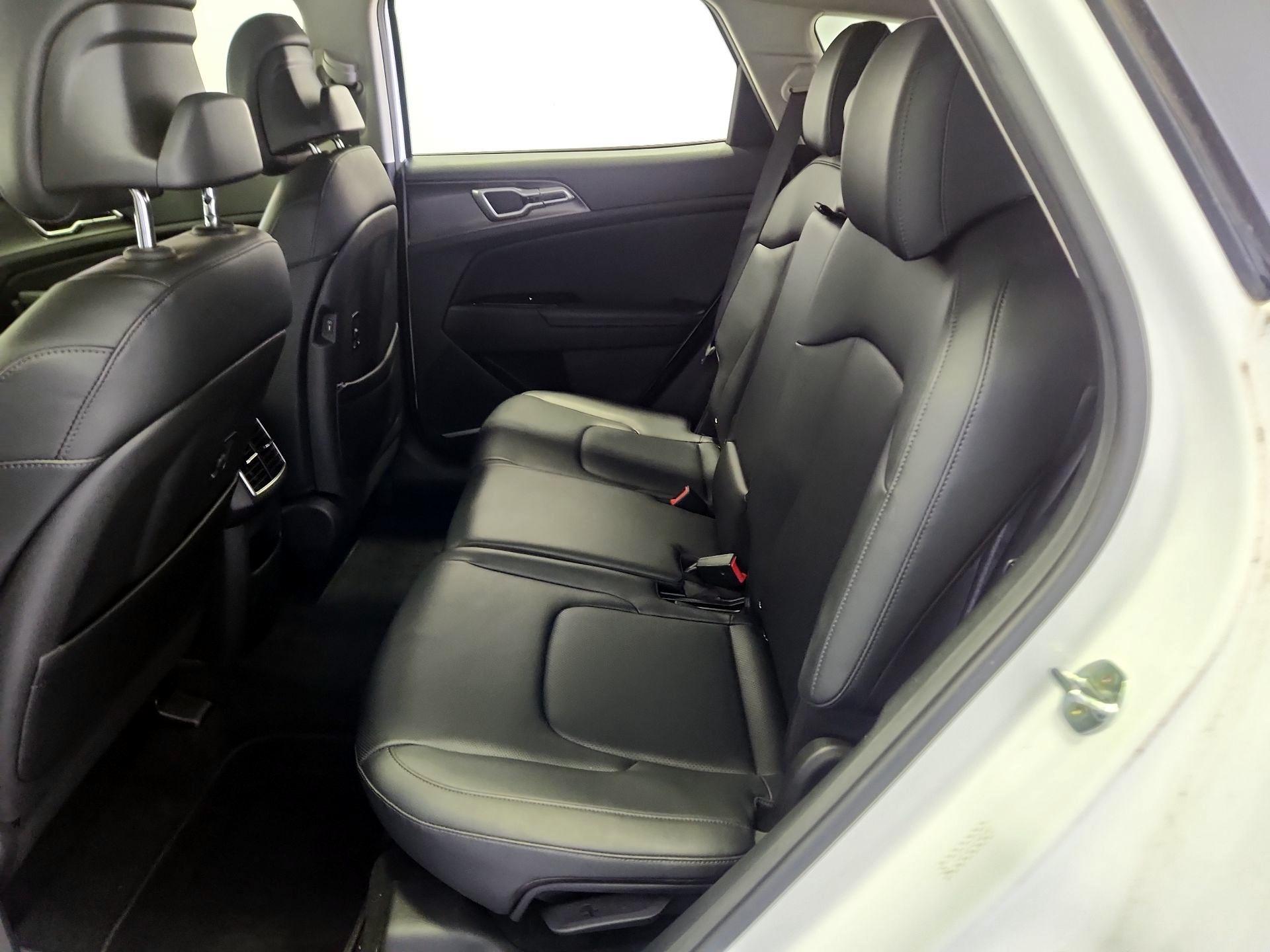 Thumbnail: 2023 Kia Sportage - 20