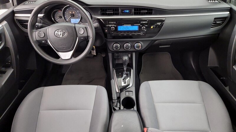 2015 Toyota Corolla LE 9