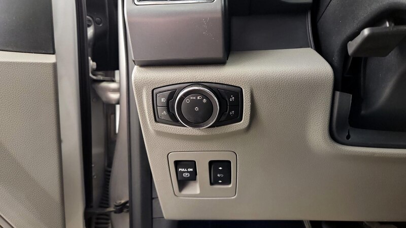 2019 Ford F-150 XLT 13