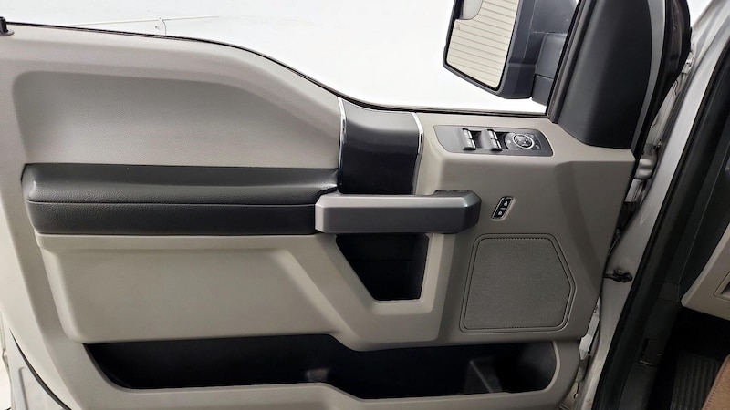 2019 Ford F-150 XLT 19