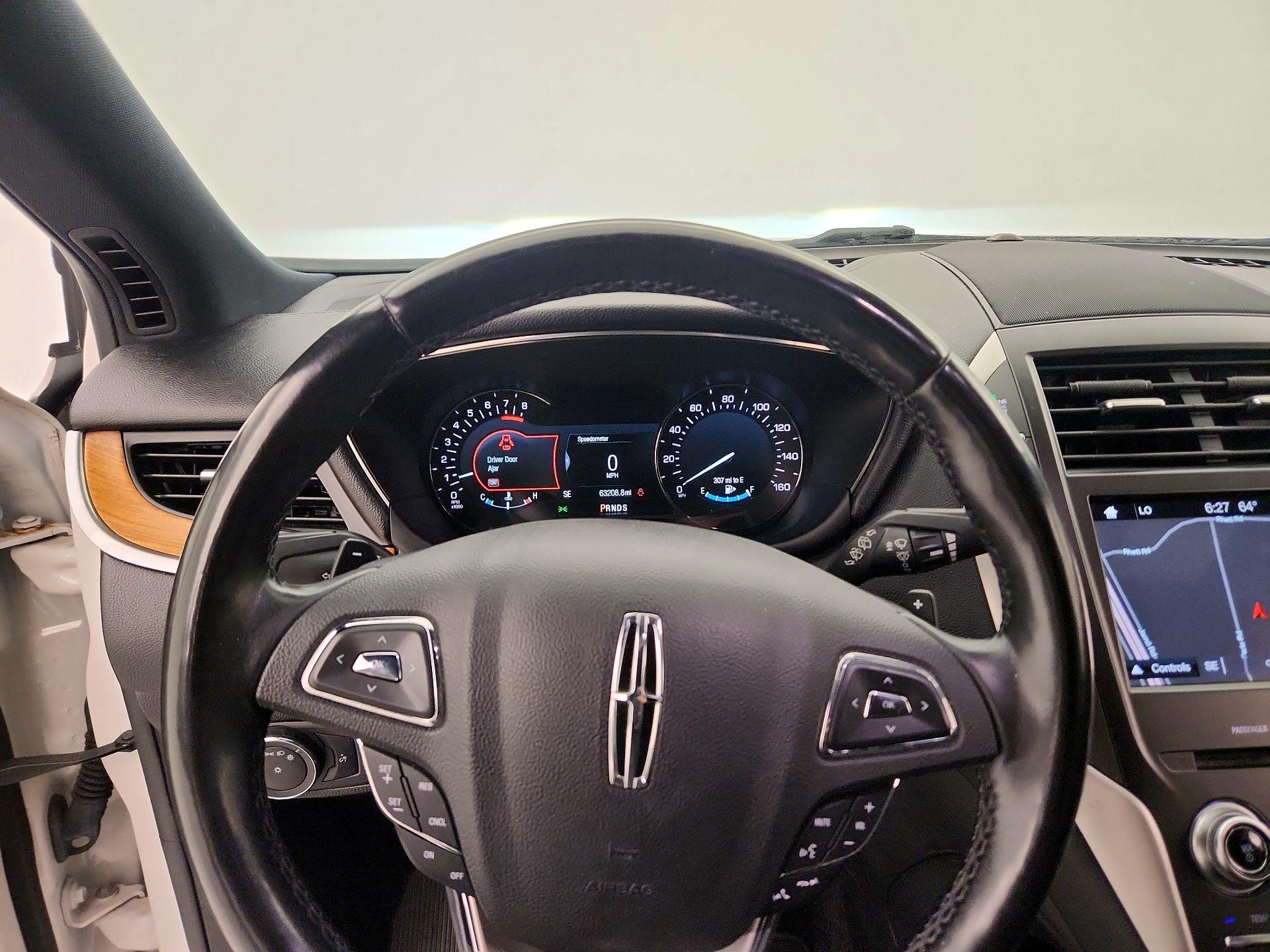 Thumbnail: 2019 Lincoln MKC - 10