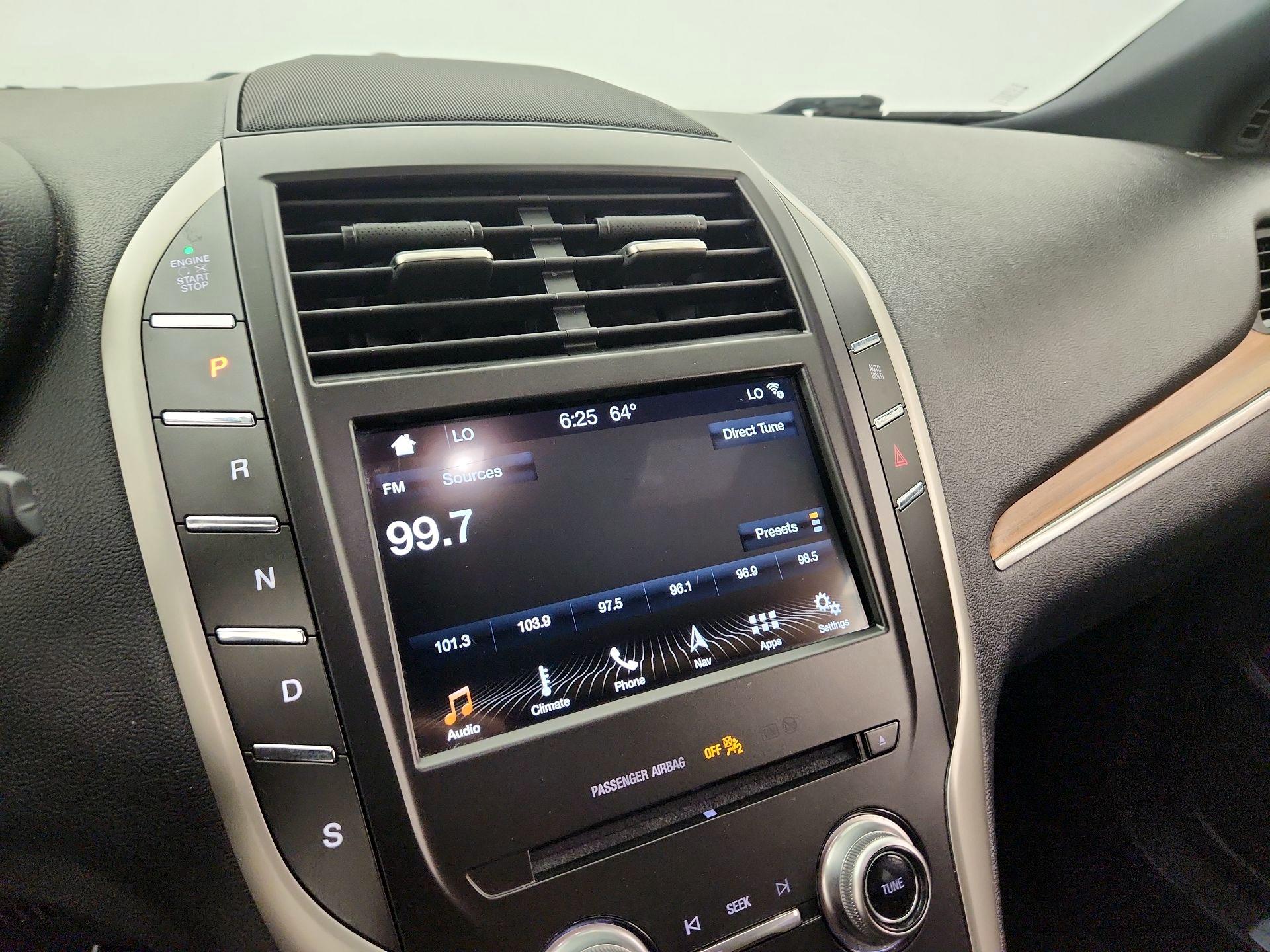 Thumbnail: 2019 Lincoln MKC - 16