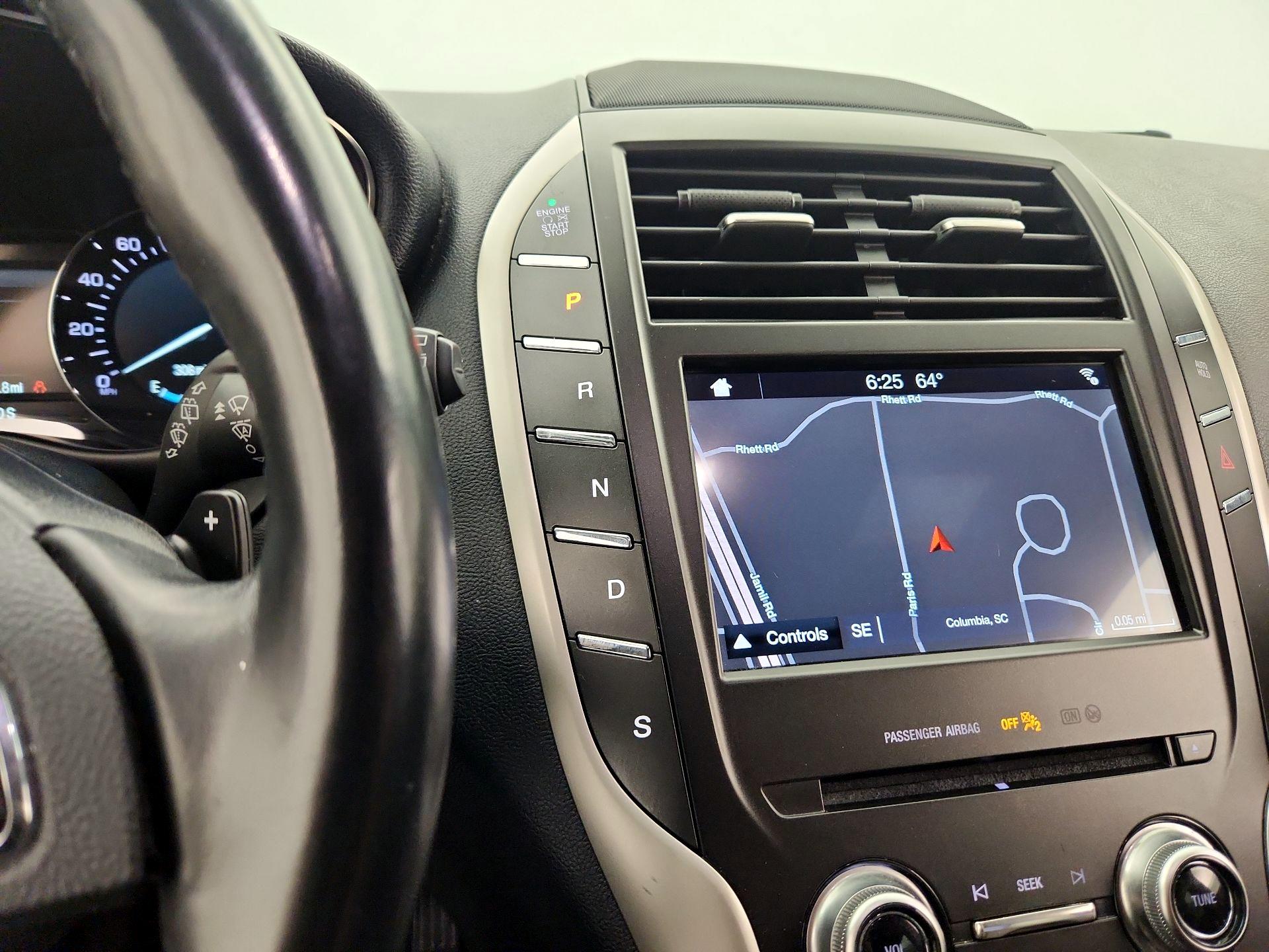 Thumbnail: 2019 Lincoln MKC - 18