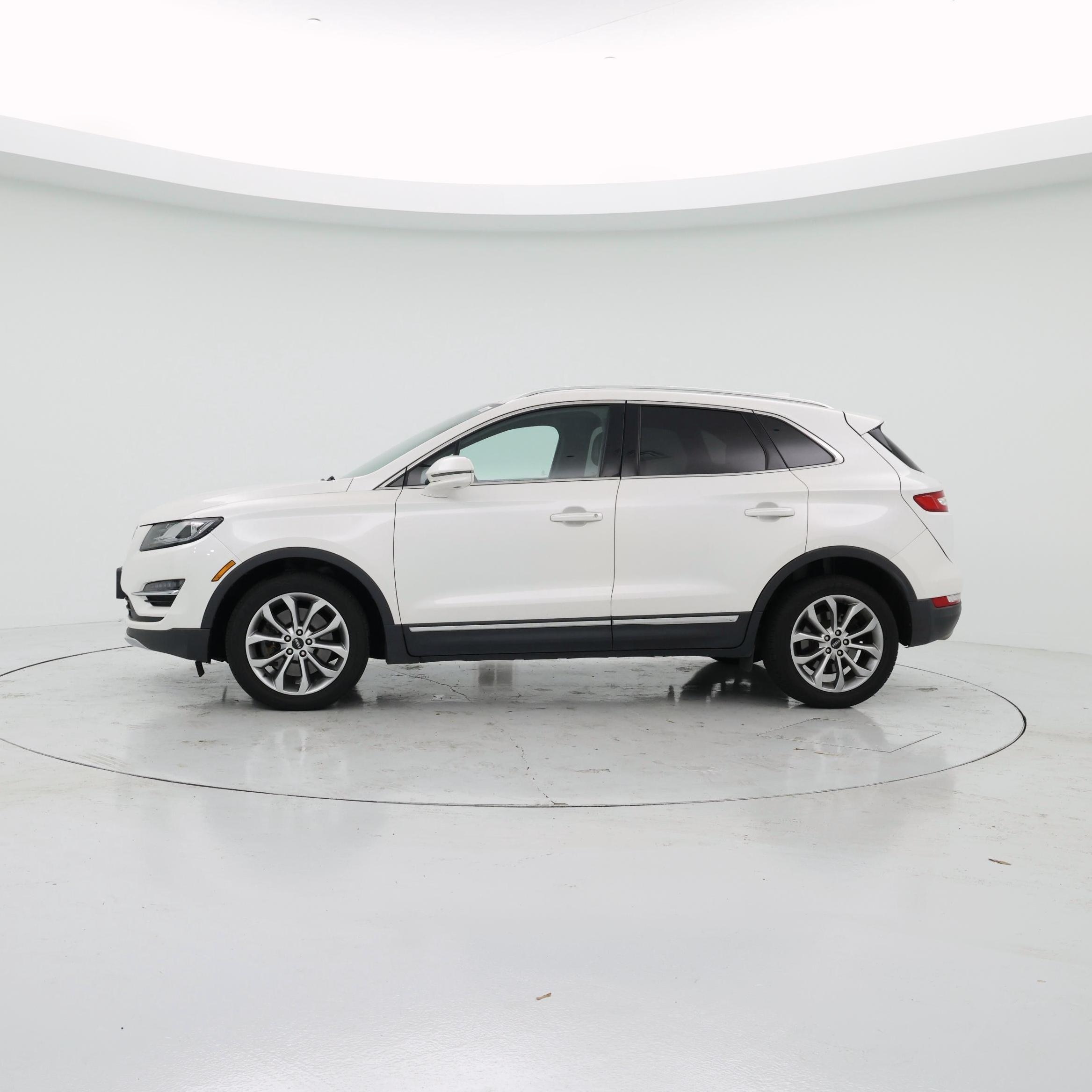 Thumbnail: 2019 Lincoln MKC - 3