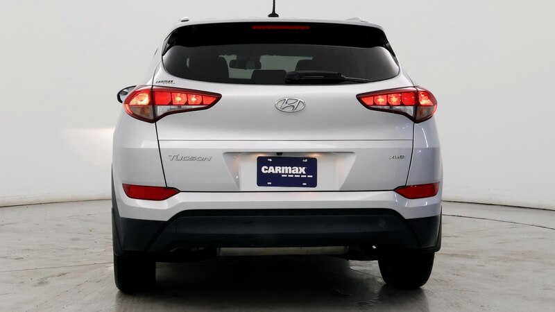 2016 Hyundai Tucson SE 6