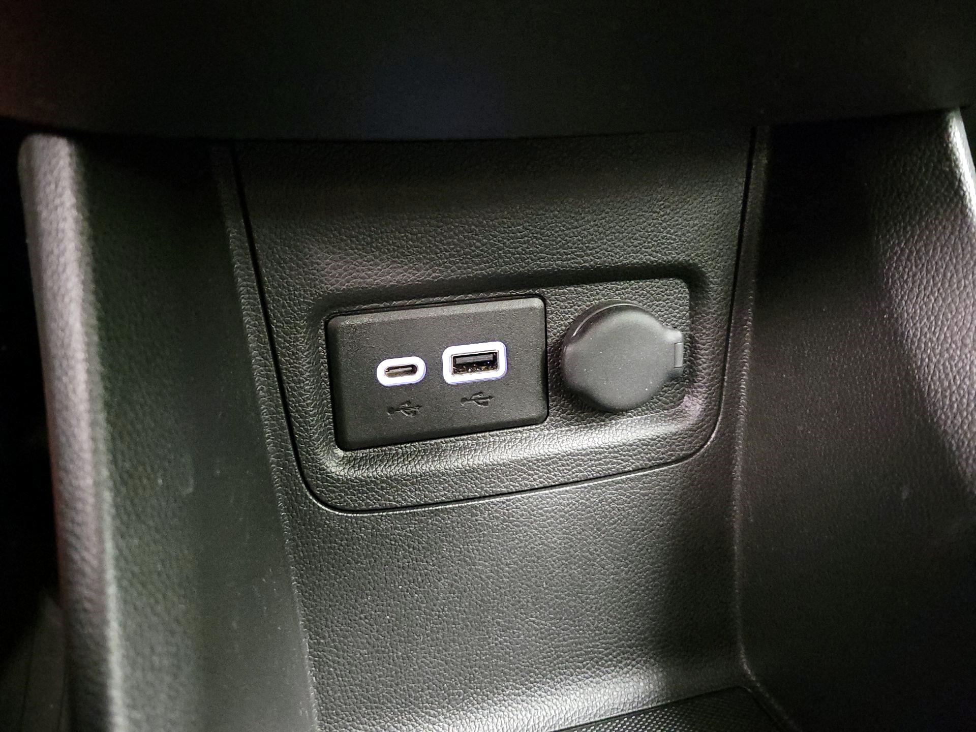 Thumbnail: 2019 Chevrolet Spark - 18