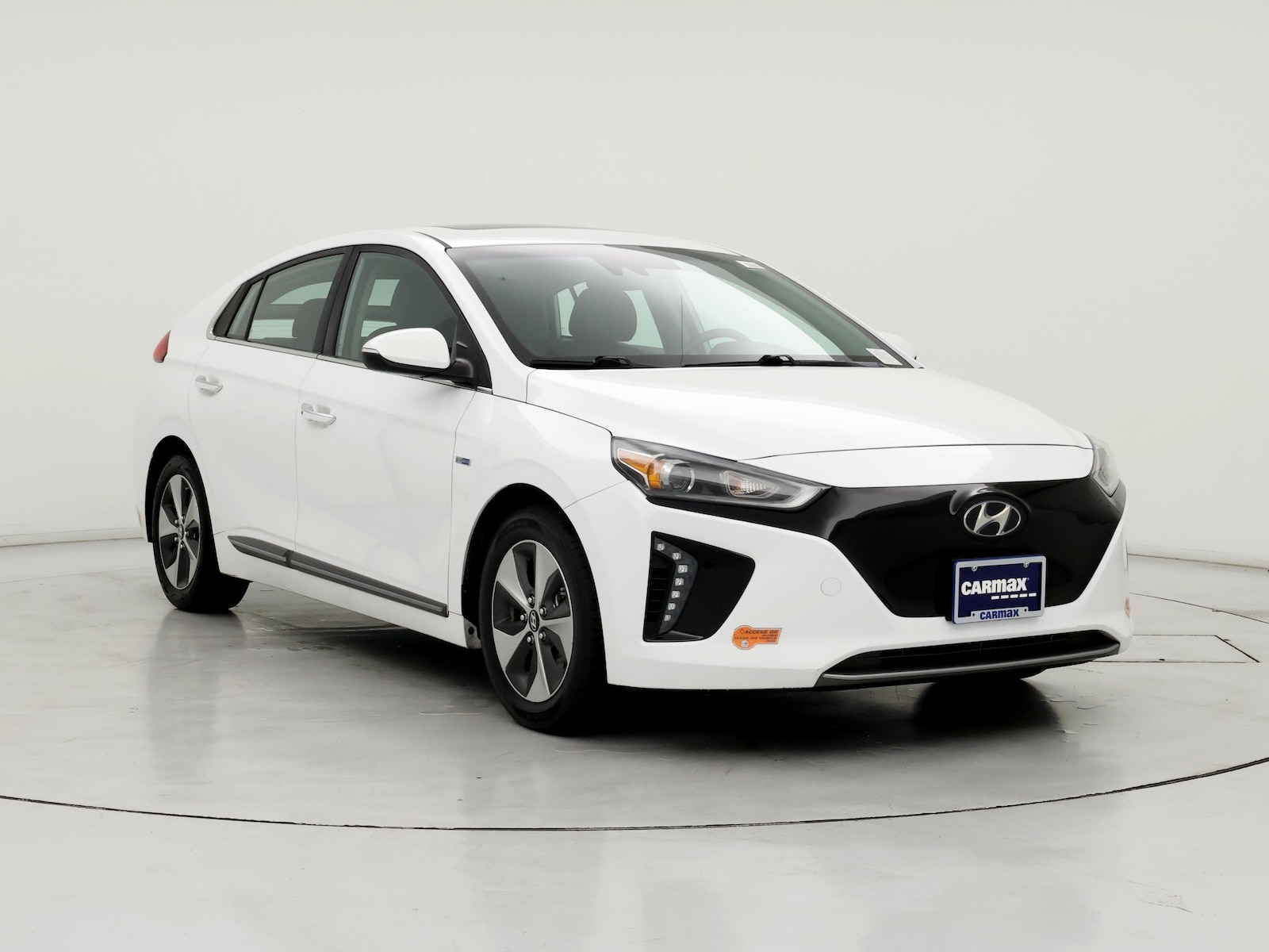 Used 2019 Hyundai Ioniq Limited with VIN KMHC05LHXKU035728 for sale in Kenosha, WI