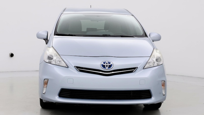 2013 Toyota Prius v Three 5