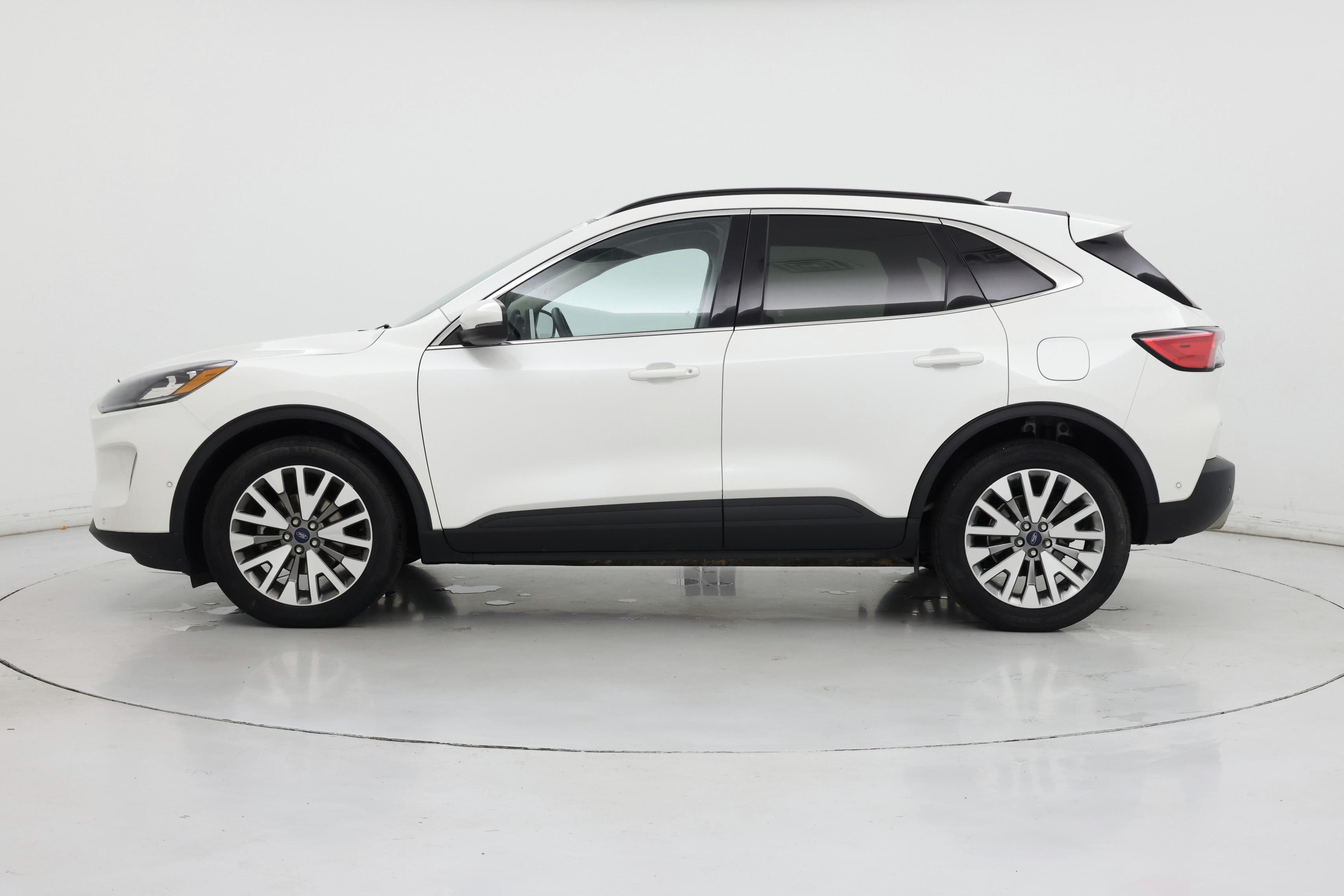 Thumbnail: 2020 Ford Escape - 3