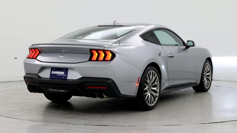 2024 Ford Mustang  8