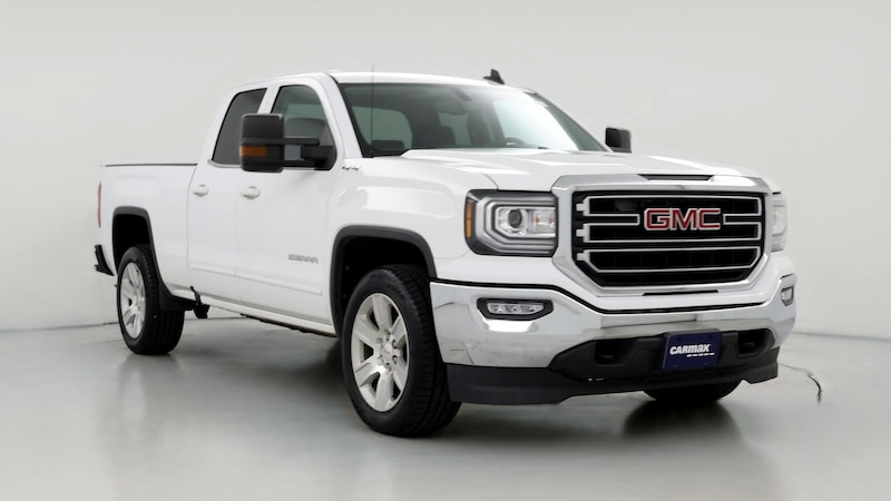 2017 GMC Sierra 1500 SLE Hero Image