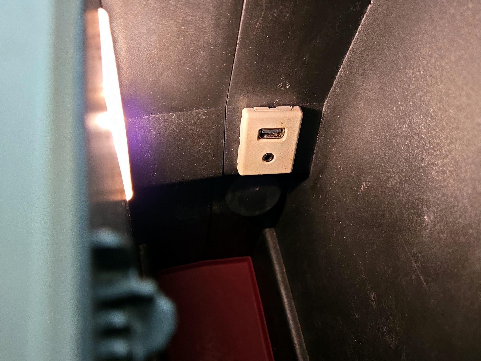 Thumbnail: 2017 Chevrolet Equinox - 17