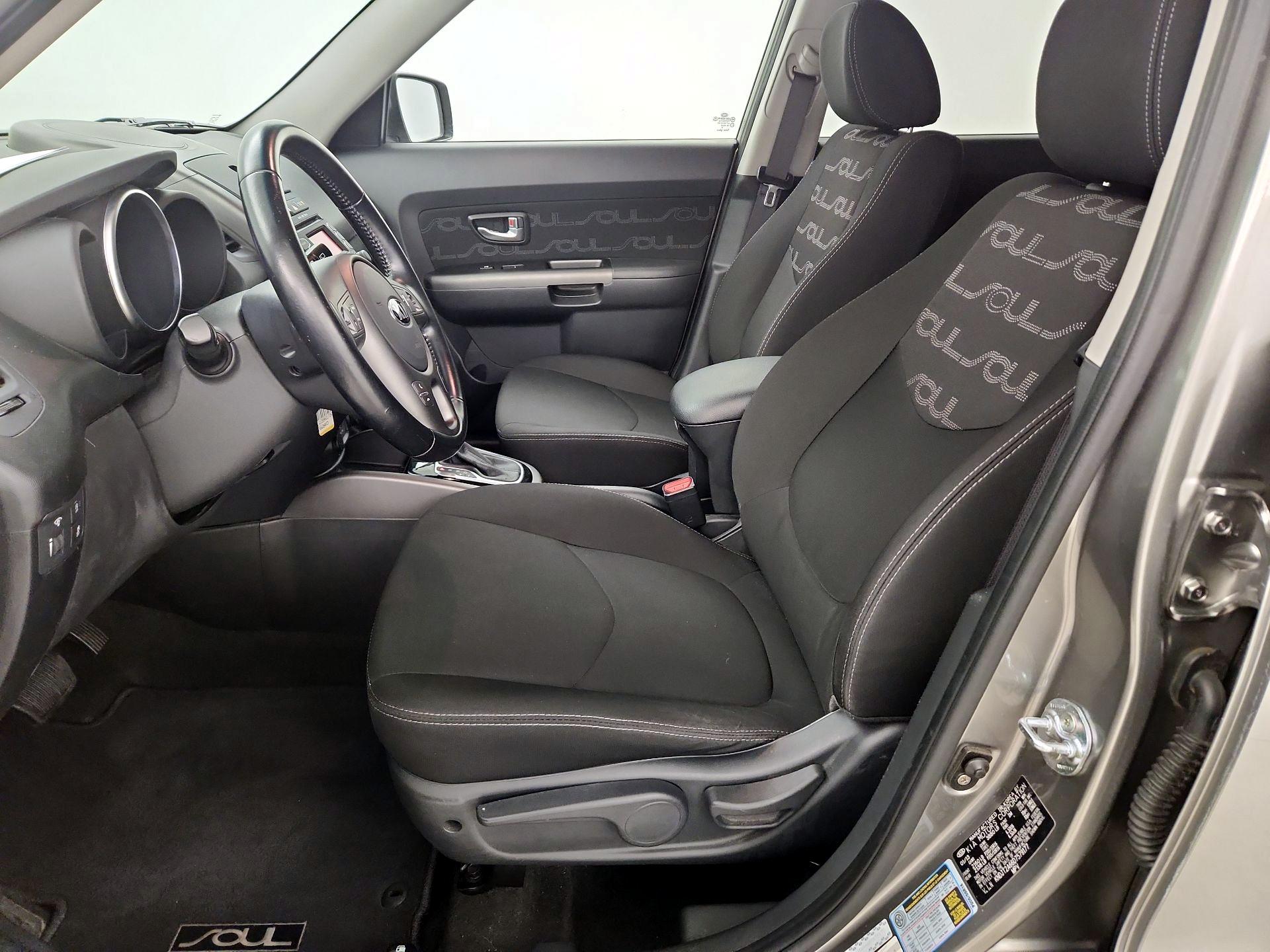 Thumbnail: 2013 Kia Soul - 11
