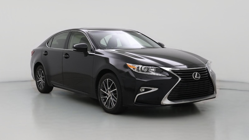 2016 Lexus ES 350 Hero Image