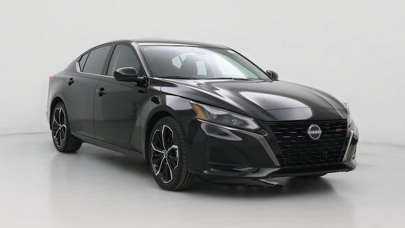 2023 Nissan Altima SR Hero Image
