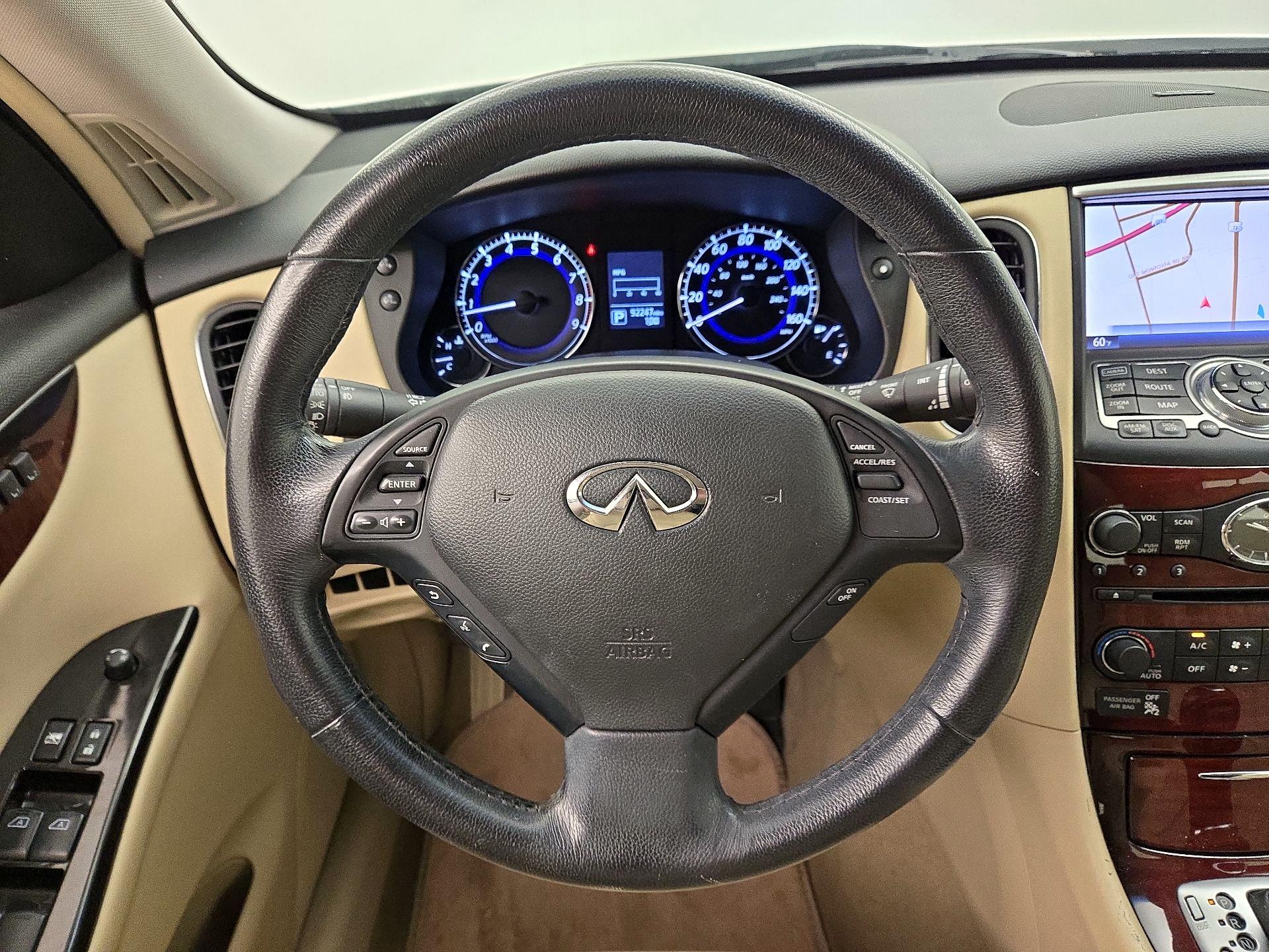 Thumbnail: 2016 INFINITI QX50 - 10