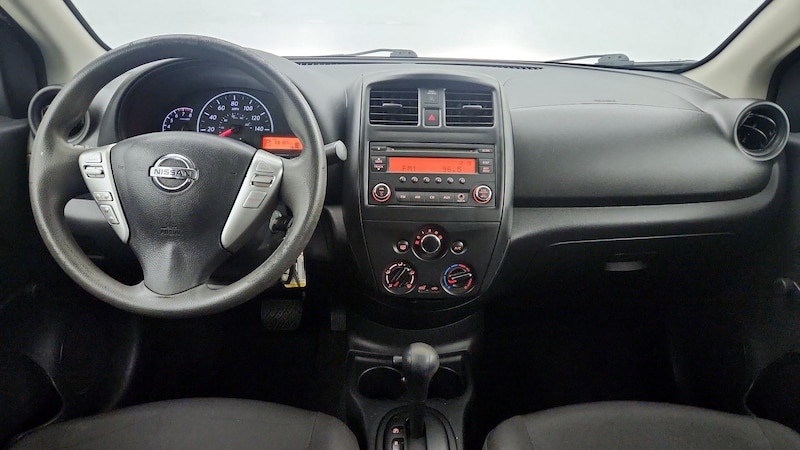 2016 Nissan Versa S Plus 9