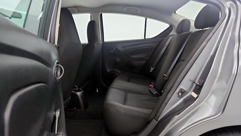 2016 Nissan Versa S Plus 17