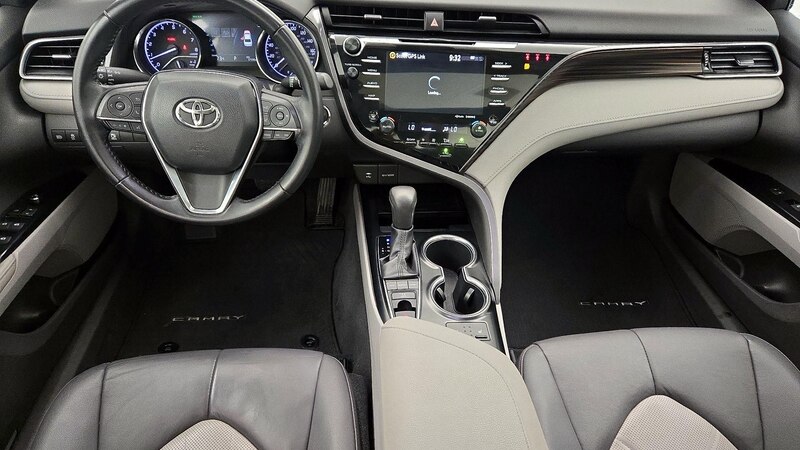 2019 Toyota Camry XLE 9