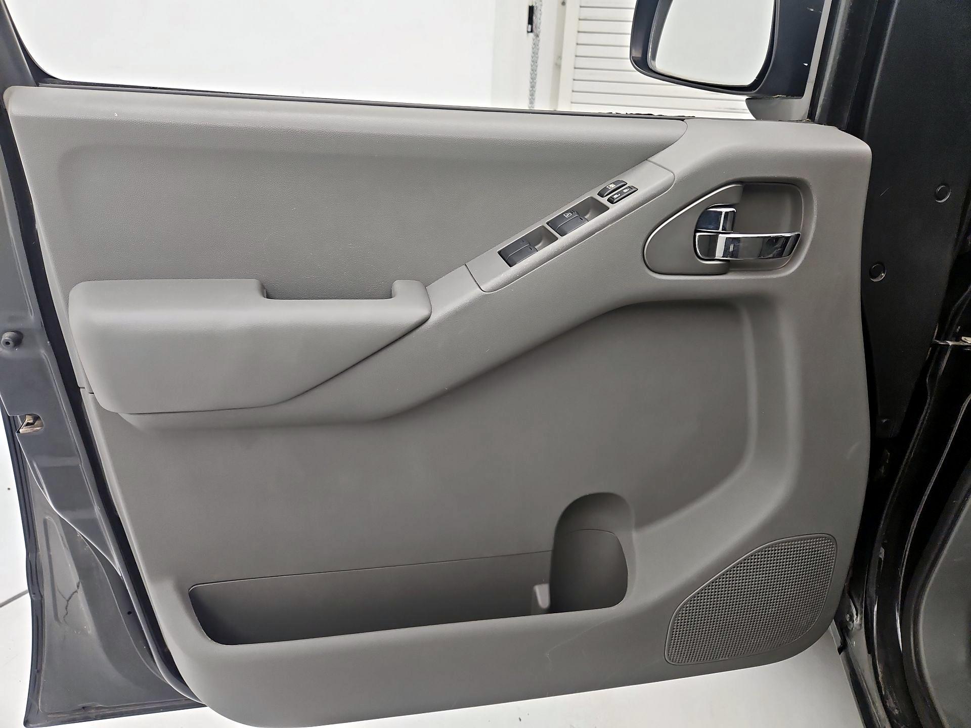 Thumbnail: 2014 Nissan Frontier - 12