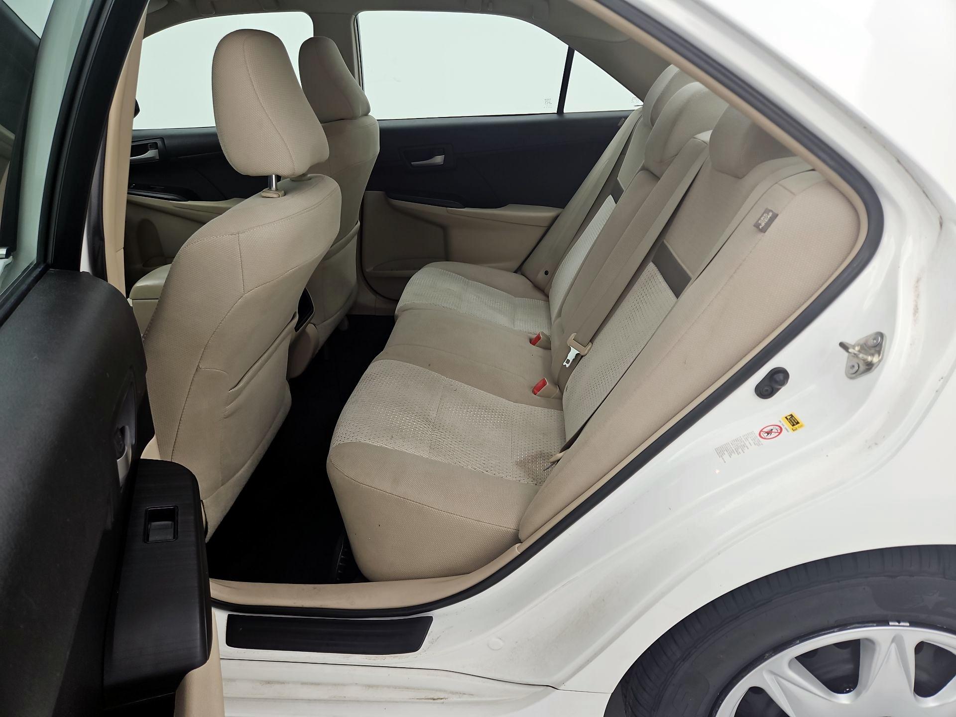 Thumbnail: 2014 Toyota Camry - 18