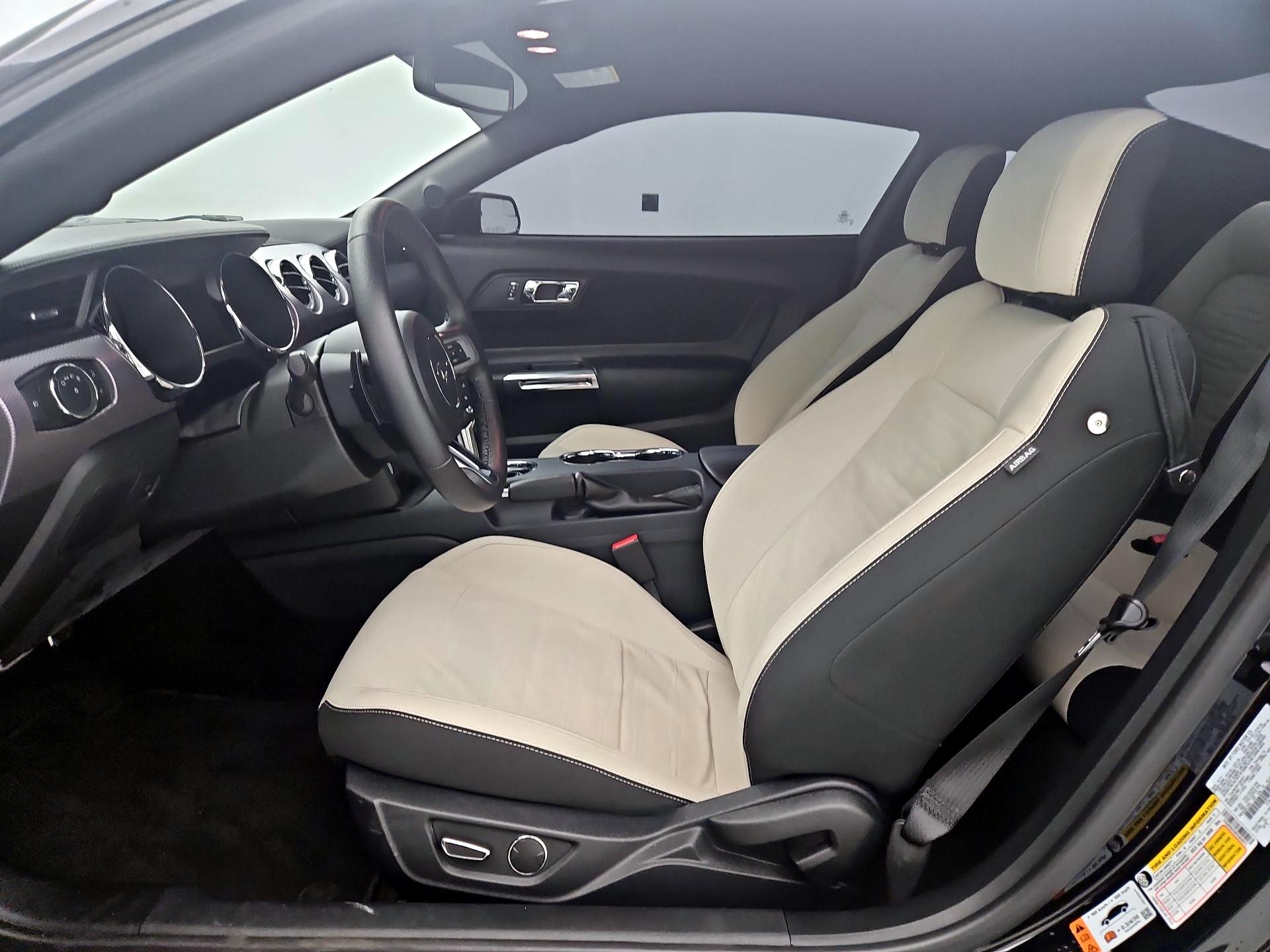 Thumbnail: 2015 Ford Mustang - 11
