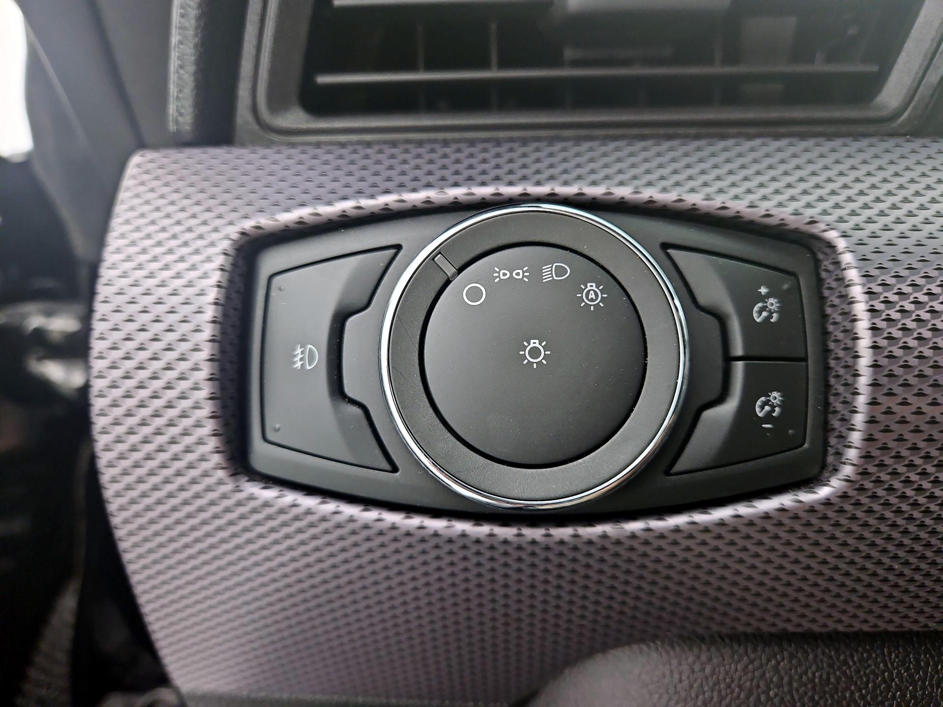 Thumbnail: 2015 Ford Mustang - 13