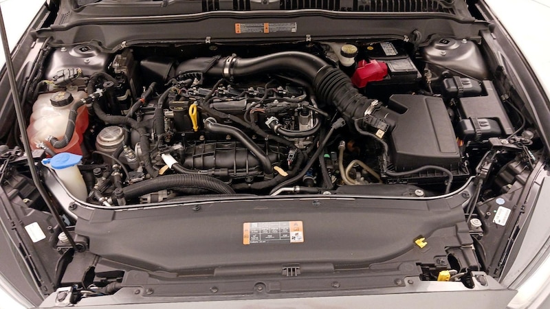 2013 Ford Fusion SE 20