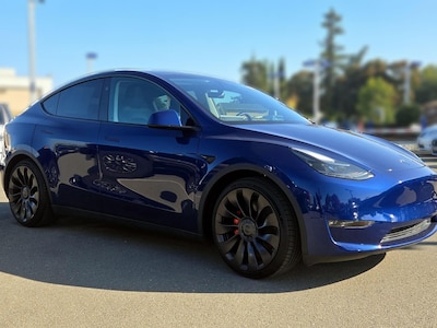 2023 Tesla Model Y Performance
