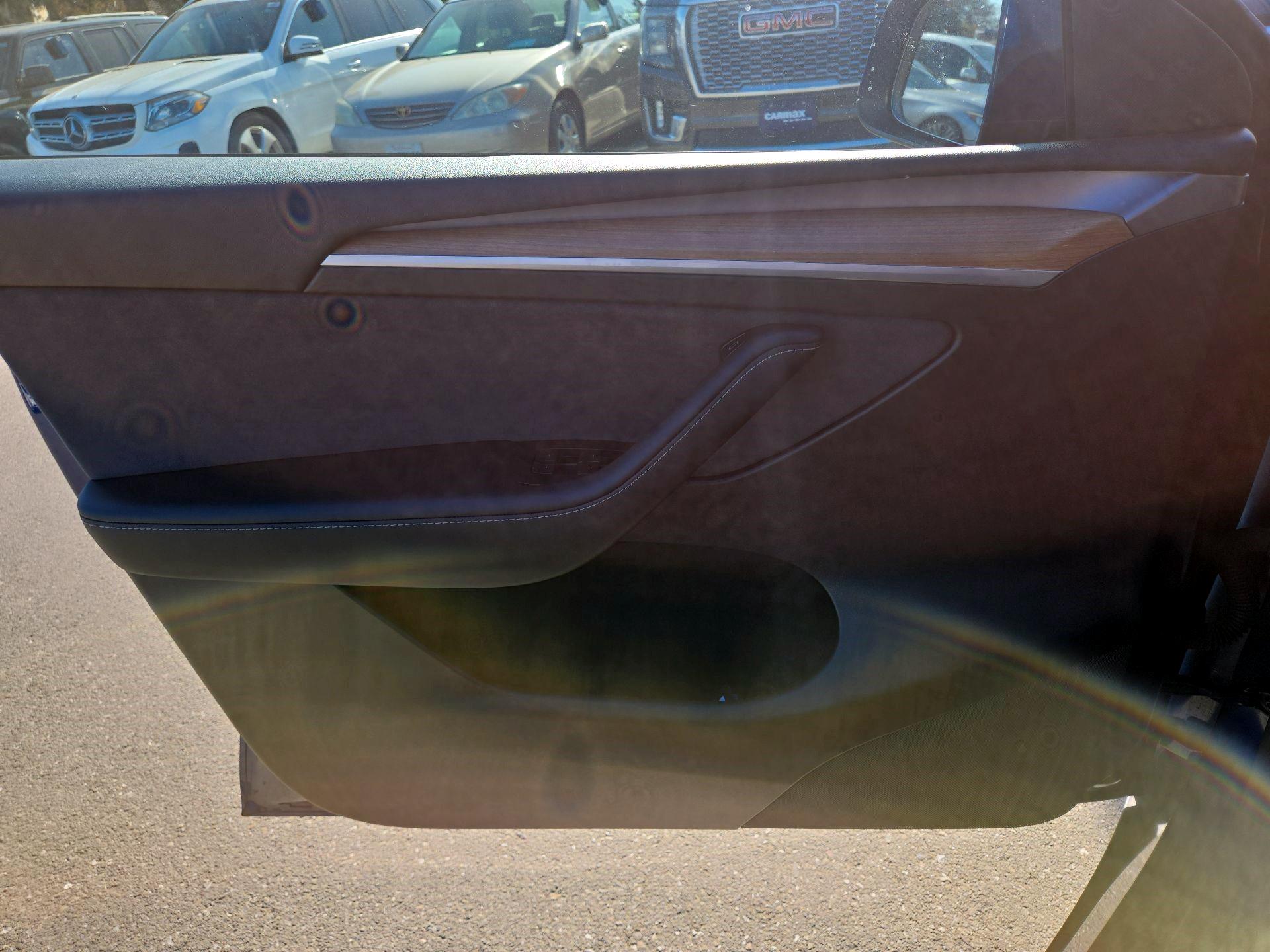 Thumbnail: 2023 Tesla Model Y - 10