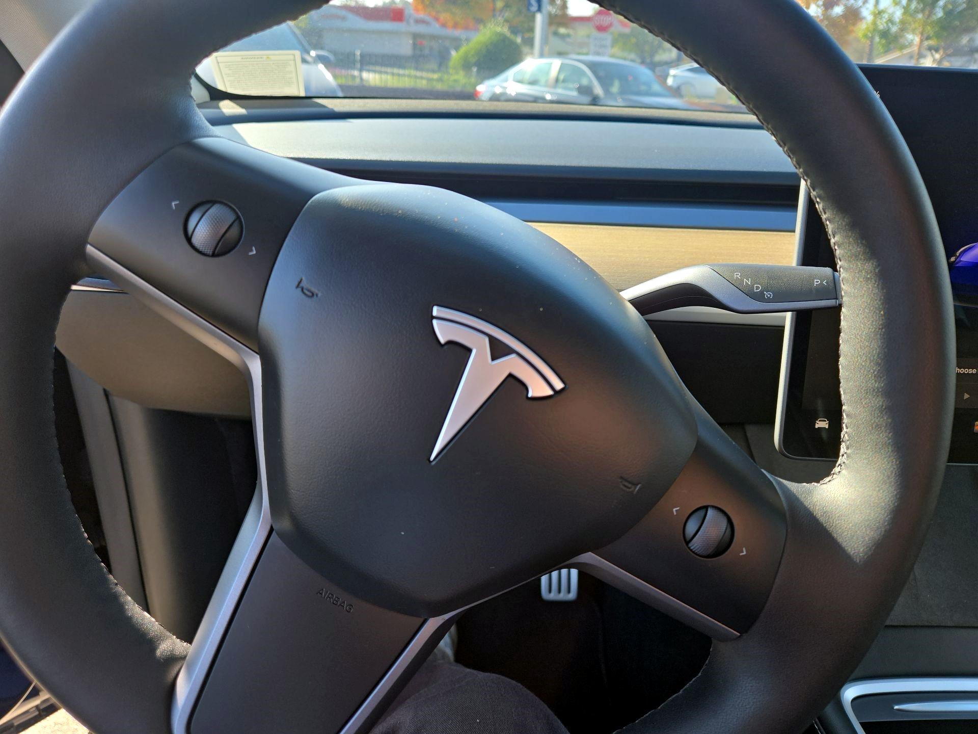 Thumbnail: 2023 Tesla Model Y - 15