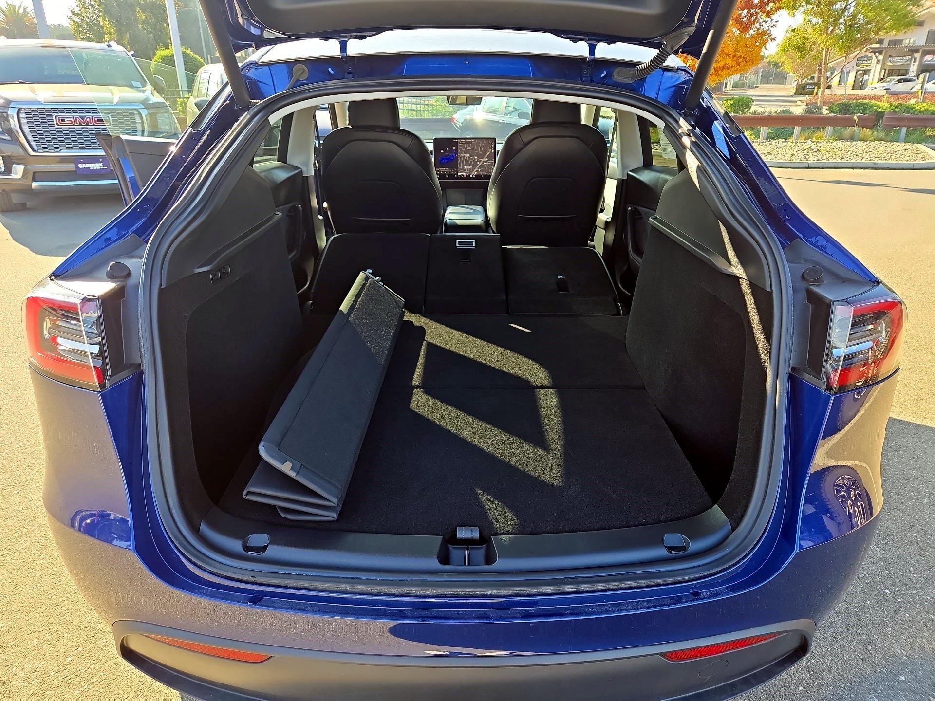 Thumbnail: 2023 Tesla Model Y - 19