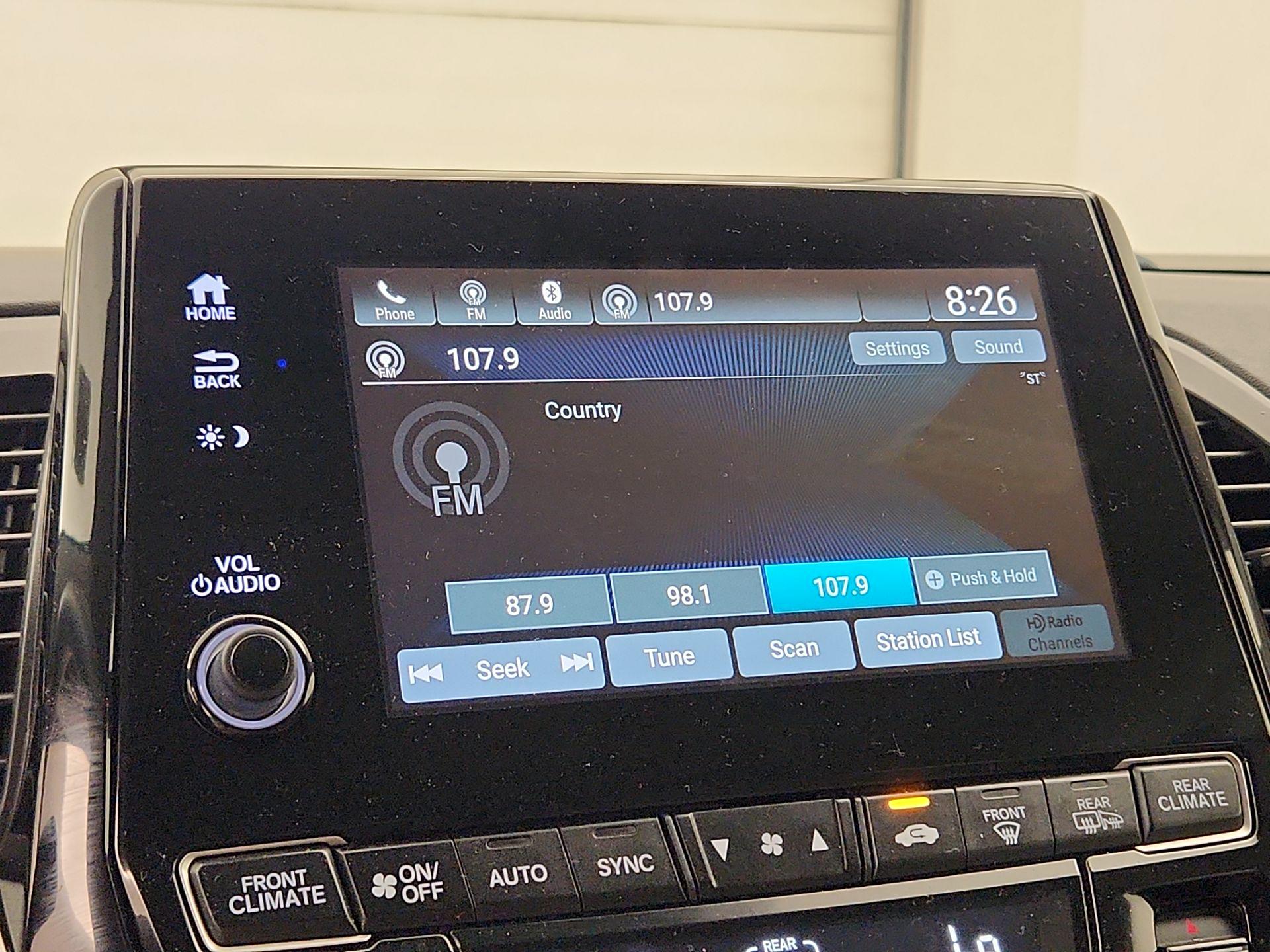 Thumbnail: 2018 Honda Odyssey - 15